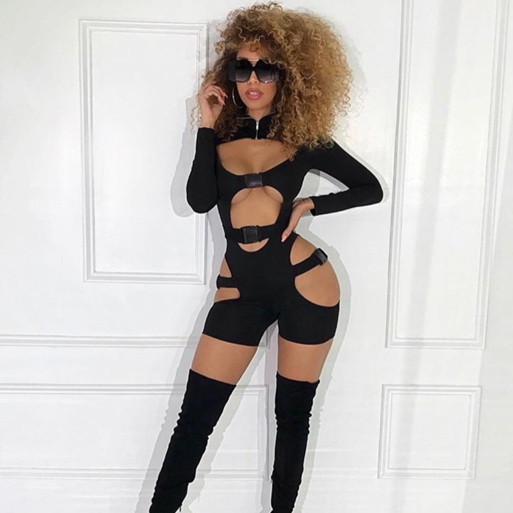 🔥 “Cut It Out” Romper 🔥